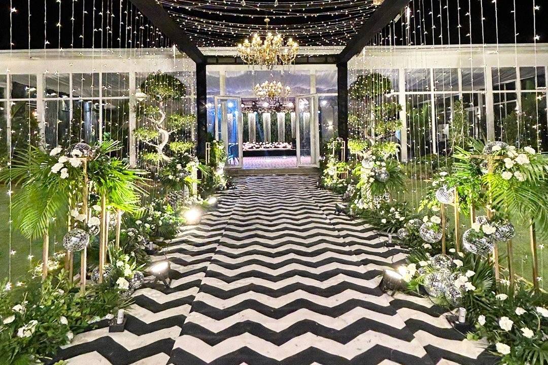 Premium venue rental in Resort and premium venues category